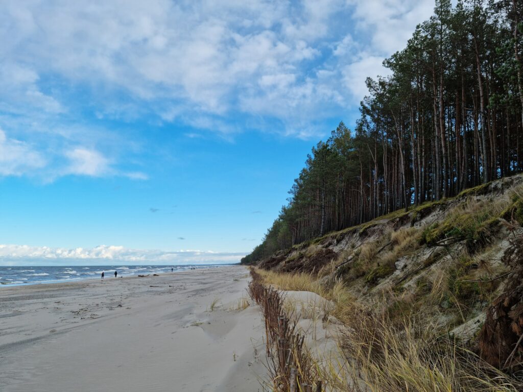 Szeroka plaża w Stegnie nad Morzem Bałtyckim