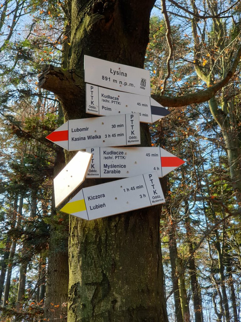 lysina-891-drogowskaz-szlaki-beskid-wyspowy