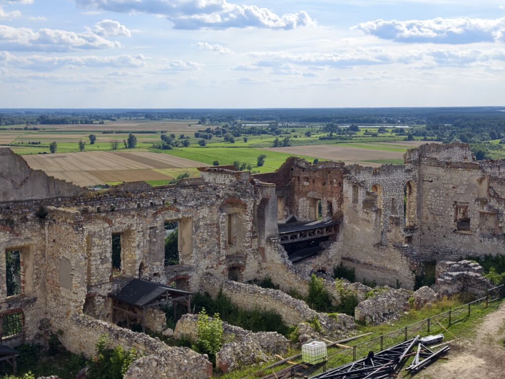 Panorama Janowca nad Wisłą z tarasu widokowego zamku